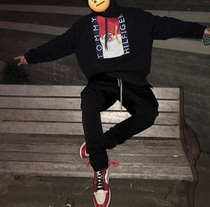 Meet your Posher, Adi